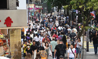 【视频】陈茂波：将公布下半年精彩活动 势必为市面增添活力及消费动力