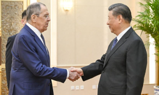 习近平会见俄外长拉夫罗夫 指中俄...