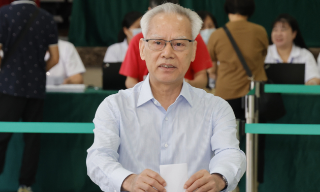 【视频】澳门举行立法会选举 岑浩辉：新议员肩负重任